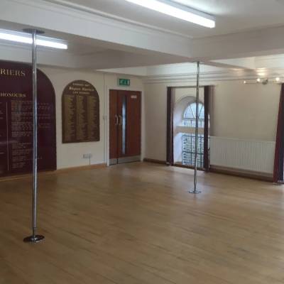 CUSTOM POLE RENTAL